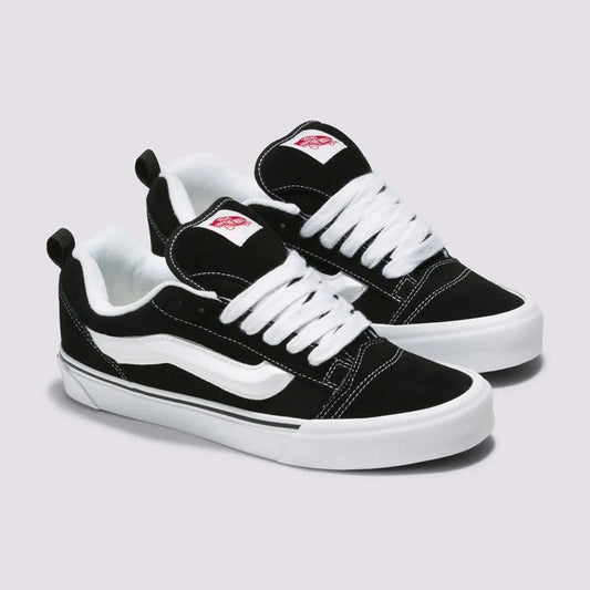 Knu Skool negro